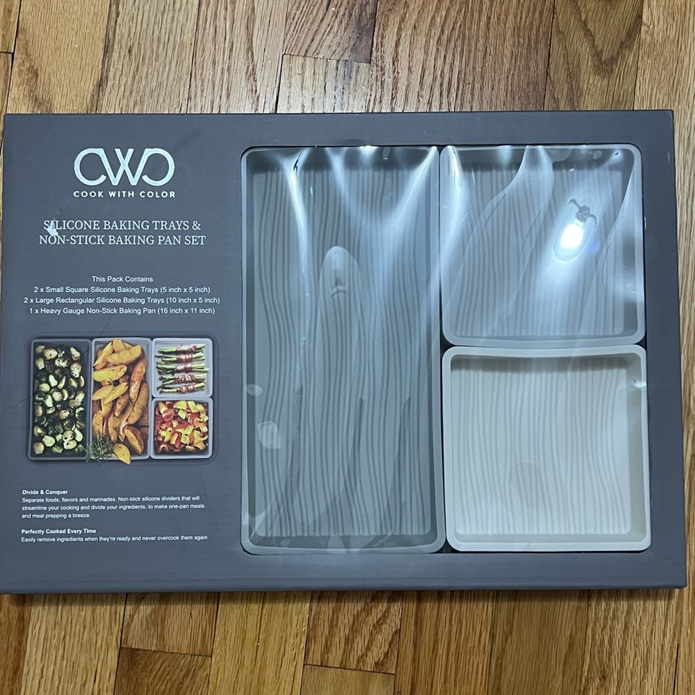 Cook with Color Silicone Baking trays and Non-Stick Baking Pan Set